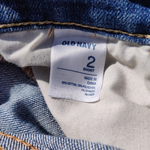 Old Navy diva jeans short size 2 - Picture 3 of 3